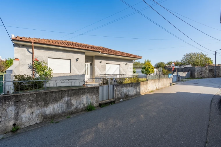 Moradia T3 para Venda em Vila de Prado