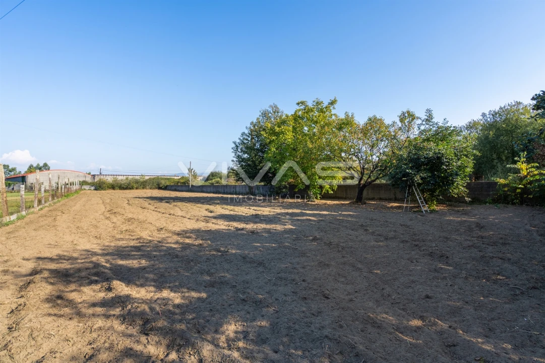 Moradia T3 para Venda em Vila de Prado Foto 9