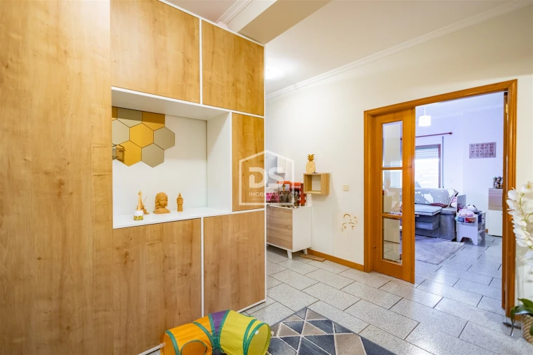 Apartamento T2 para Venda em Paredes Foto 9