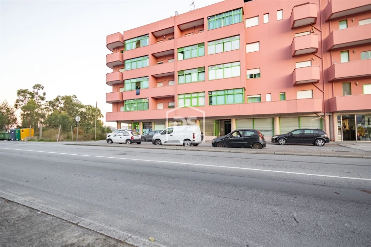 Apartamento T2 para Venda em Paredes Foto 21