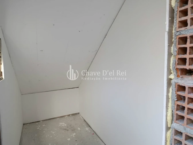 Moradia T3 para Venda em Faíl e Vila Chã de Sá Foto 11