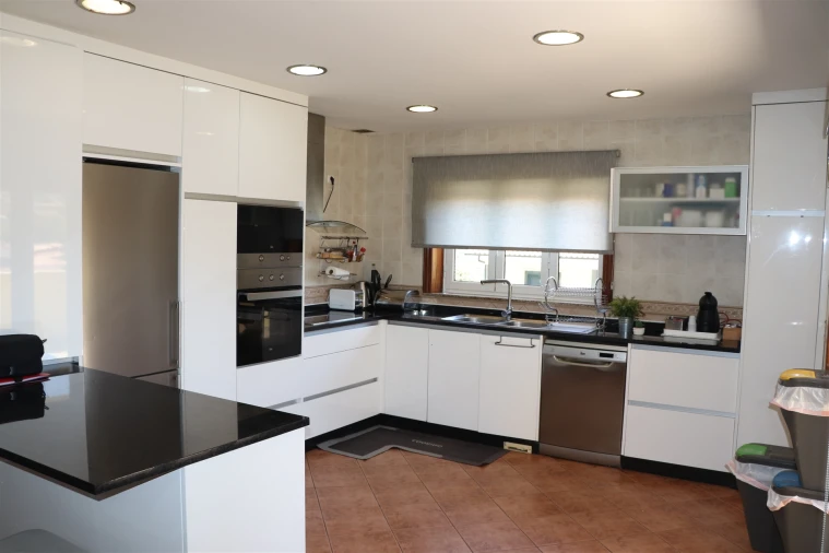 Moradia T0 para Venda em Lustosa e Barrosas (Santo Estêvão) Foto 13