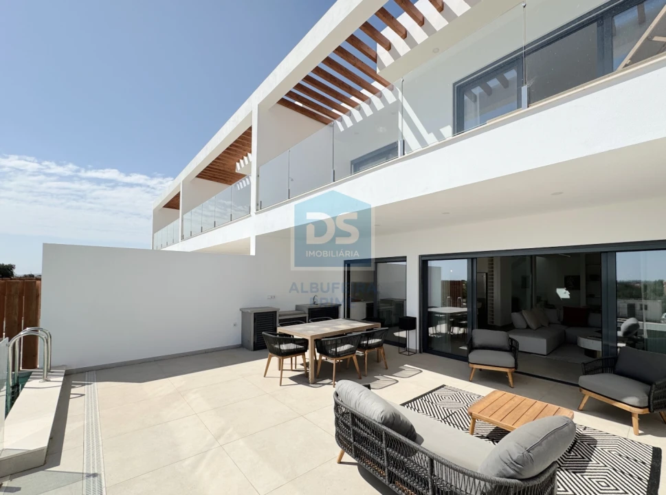 Apartamento T3 para Venda em Almancil Foto 8