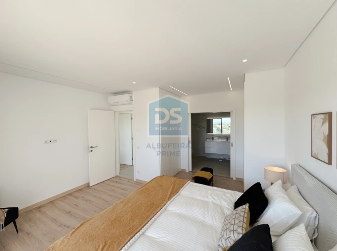 Apartamento T3 para Venda em Almancil Foto 42