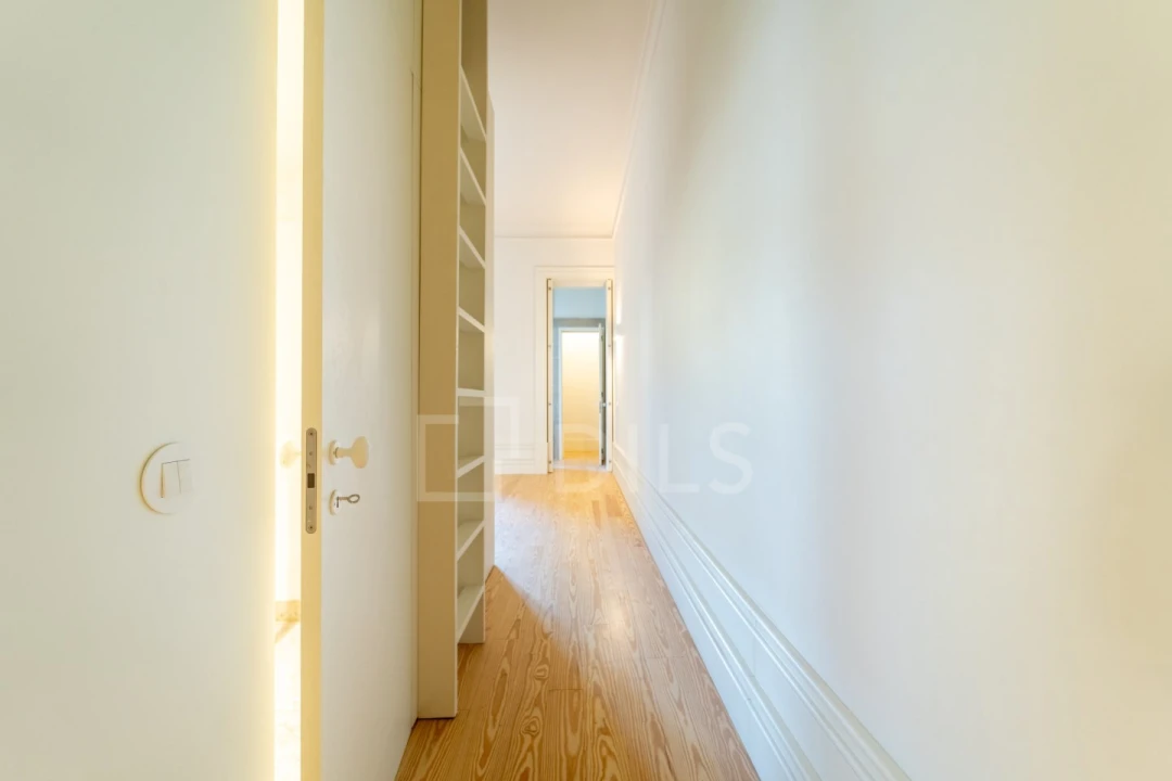 Apartamento T1 para Venda em Cedofeita, Santo Ildefonso, Sé, Miragaia, São Nicolau e Vitória Foto 7