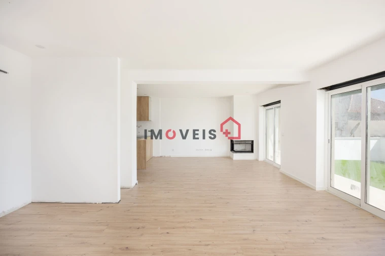 Moradia T3 para Venda em Aljubarrota Foto 5