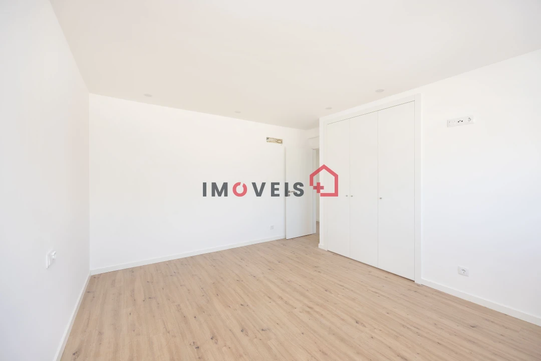 Moradia T3 para Venda em Aljubarrota Foto 17