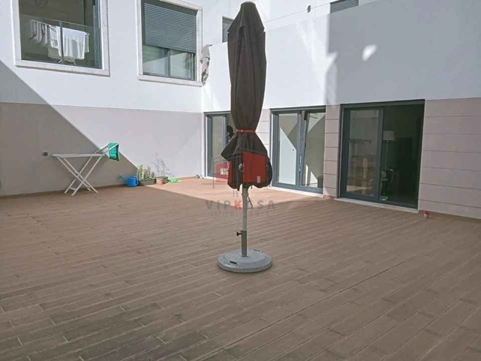 Apartamento T2 para Venda em Malveira e São Miguel de Alcainça Foto 10