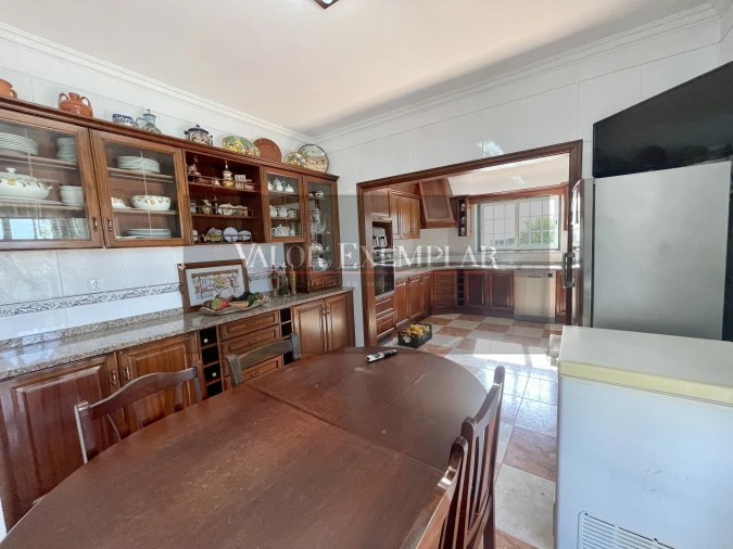 Moradia T4 para Venda em Atalaia e Alto Estanqueiro-Jardia Foto 11