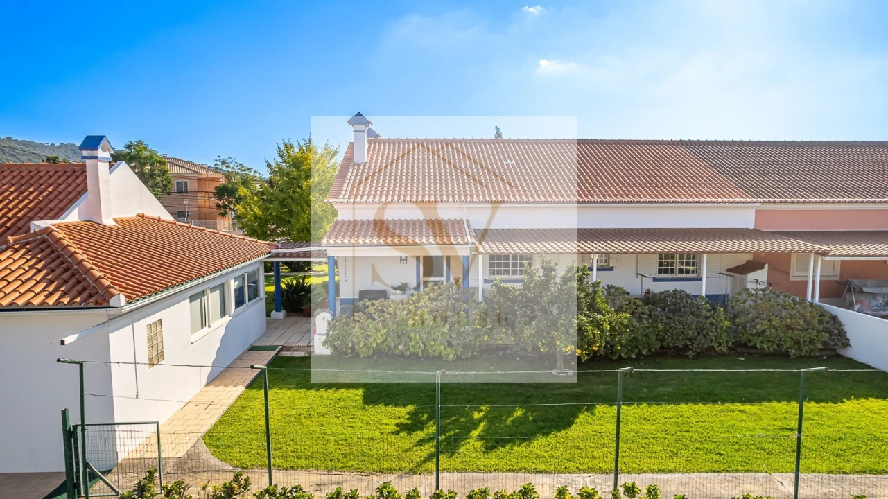 Moradia T4 para Venda em Quinta do Anjo Foto 1