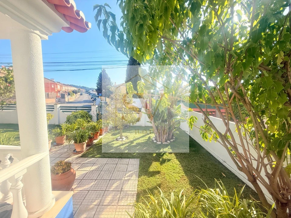 Moradia T4 para Venda em Quinta do Anjo Foto 8