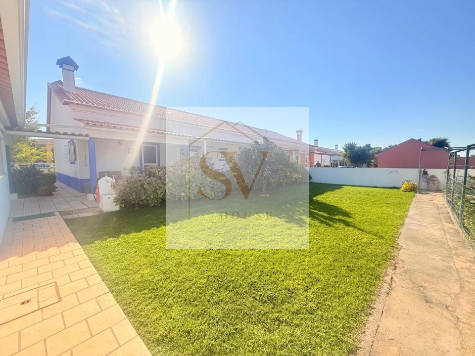 Moradia T4 para Venda em Quinta do Anjo Foto 4