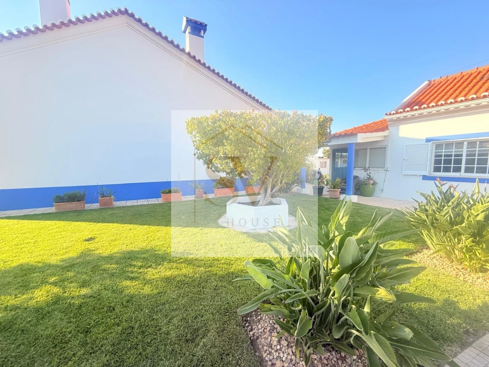 Moradia T4 para Venda em Quinta do Anjo Foto 6