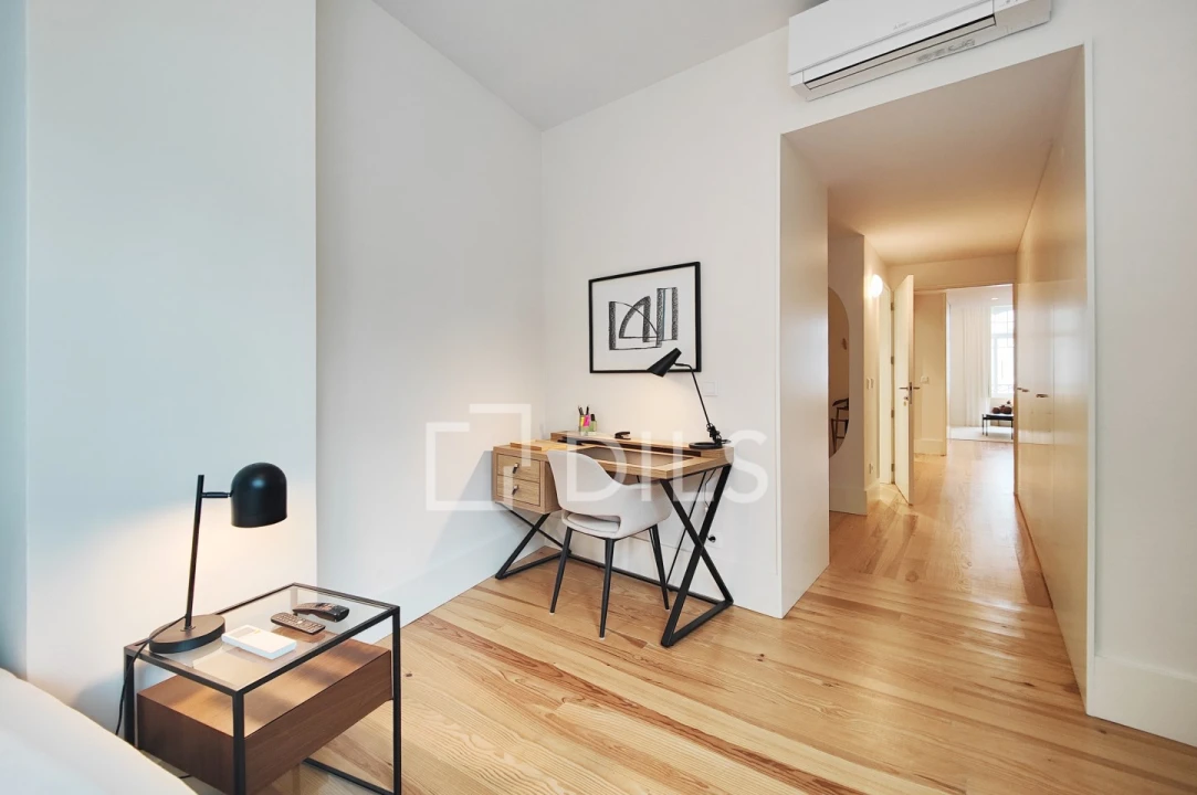 Apartamento T2 para Venda em Santo António Foto 26