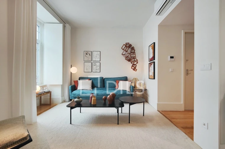 Apartamento T2 para Venda em Santo António Foto 2