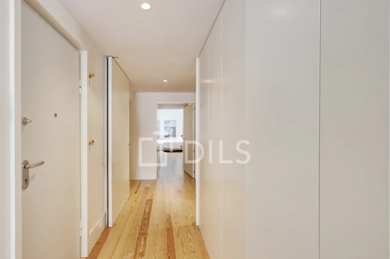 Apartamento T2 para Venda em Santo António Foto 21