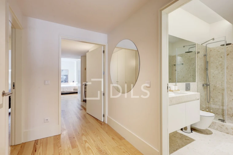 Apartamento T2 para Venda em Santo António Foto 22