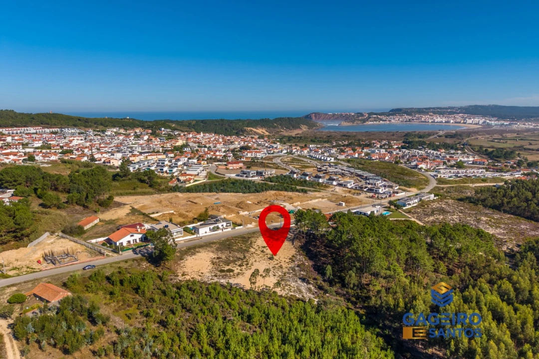 Terreno para Venda em Tornada e Salir do Porto Foto 1