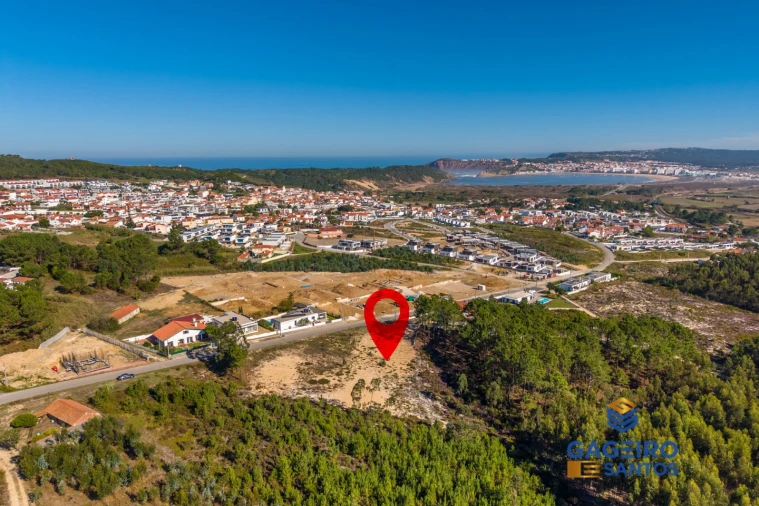 Terreno para Venda em Tornada e Salir do Porto Foto 1