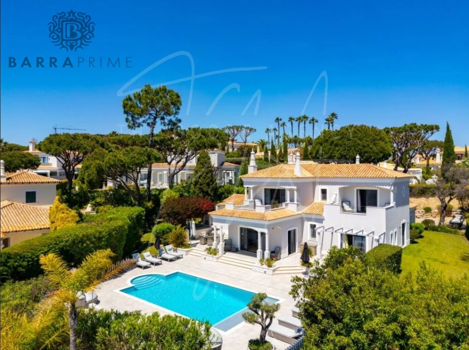 Moradia T5 para Venda em Almancil Foto 3