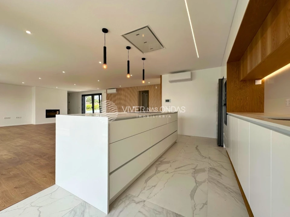 Moradia T3 para Venda em Merelim (São Paio), Panoias e Parada de Tibães Foto 5