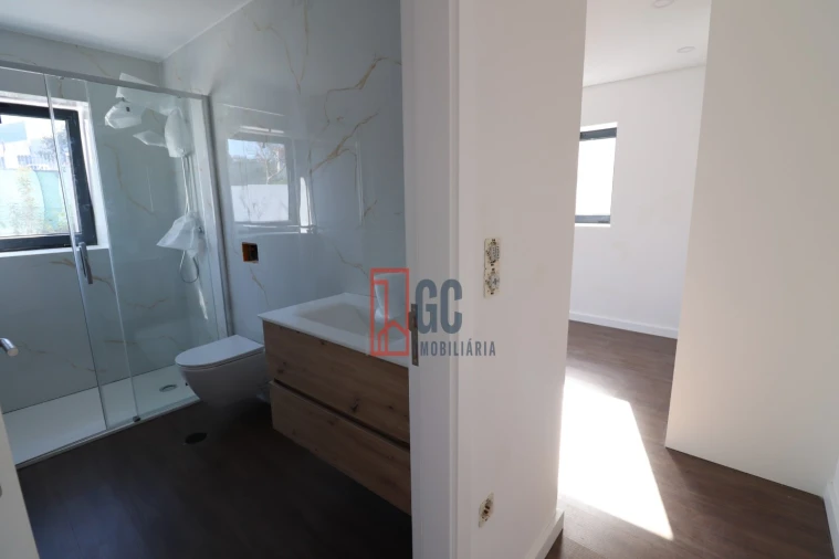 Moradia T2 para Venda em Pedroso e Seixezelo Foto 32