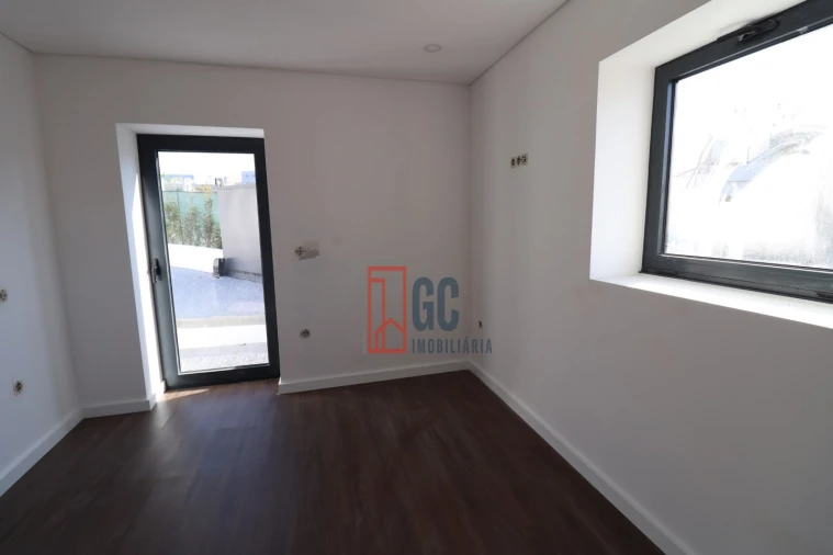 Moradia T2 para Venda em Pedroso e Seixezelo Foto 28