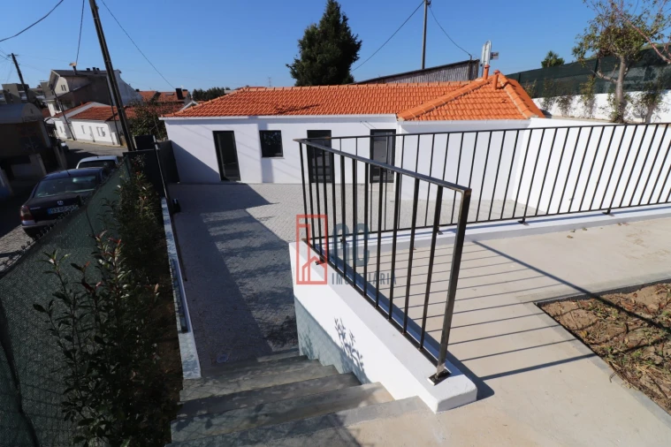 Moradia T2 para Venda em Pedroso e Seixezelo Foto 11