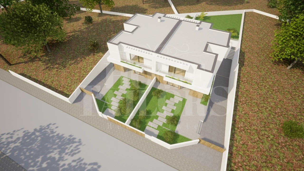 Moradia T4 para Venda em Igreja Nova e Cheleiros Foto 29