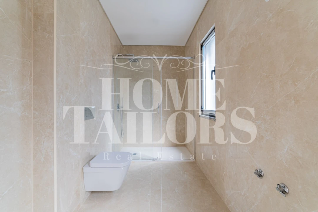 Moradia T4 para Venda em Igreja Nova e Cheleiros Foto 22