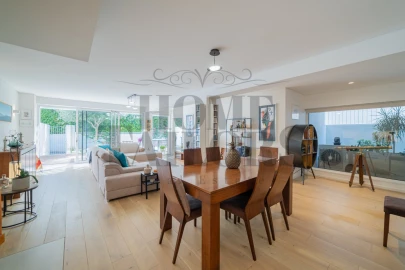 Apartamento T2 para Venda em Sesimbra (Santiago)