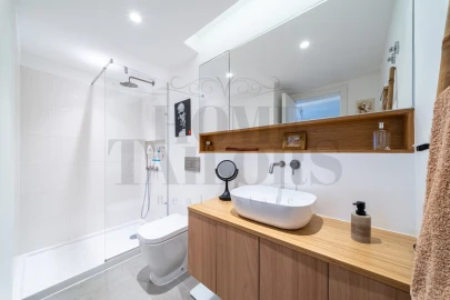 Apartamento T2 para Venda em Sesimbra (Santiago)