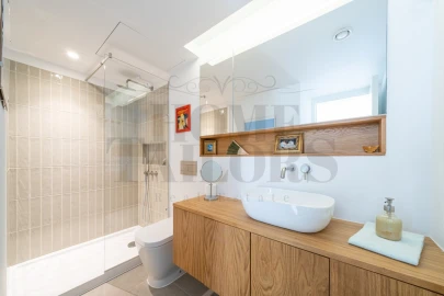 Apartamento T2 para Venda em Sesimbra (Santiago)