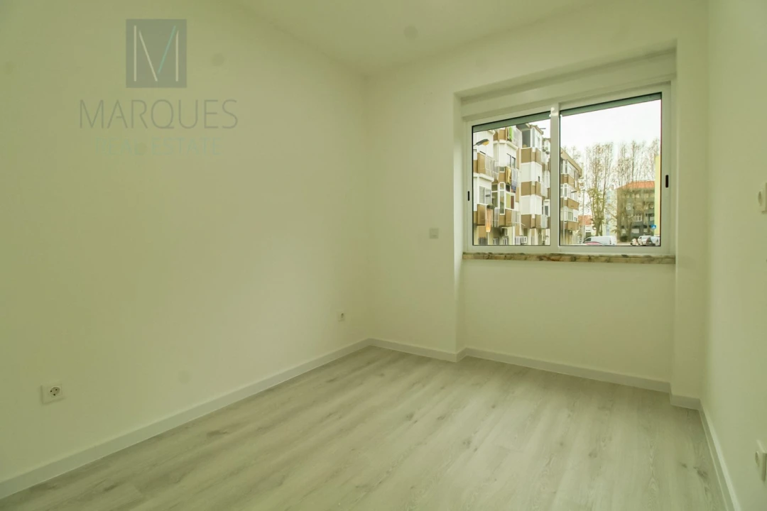 Apartamento T2 para Venda em Almada, Cova da Piedade, Pragal e Cacilhas Foto 10