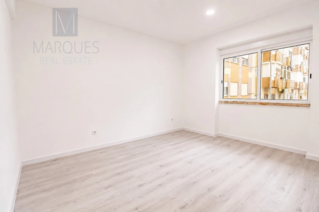 Apartamento T2 para Venda em Almada, Cova da Piedade, Pragal e Cacilhas Foto 9