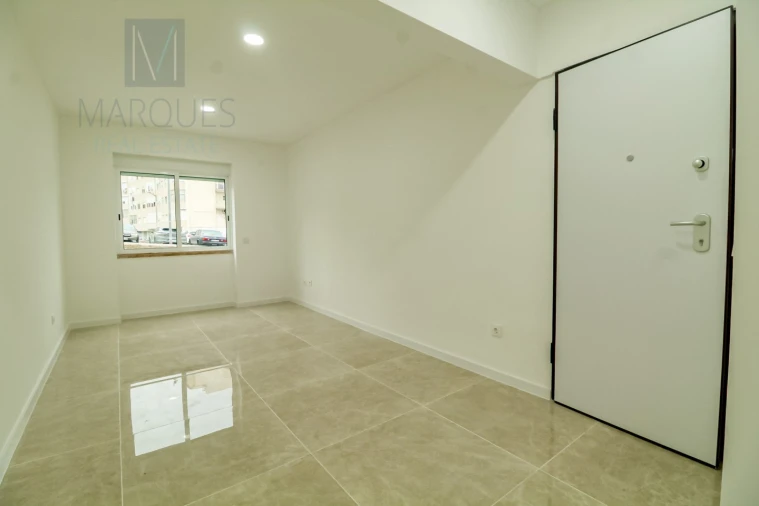 Apartamento T2 para Venda em Almada, Cova da Piedade, Pragal e Cacilhas Foto 12