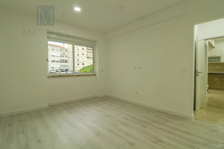 Apartamento T2 para Venda em Almada, Cova da Piedade, Pragal e Cacilhas Foto 6