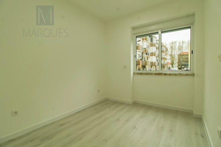 Apartamento T2 para Venda em Almada, Cova da Piedade, Pragal e Cacilhas Foto 10