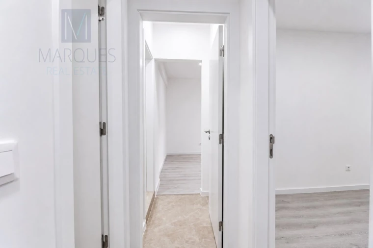 Apartamento T2 para Venda em Almada, Cova da Piedade, Pragal e Cacilhas Foto 7