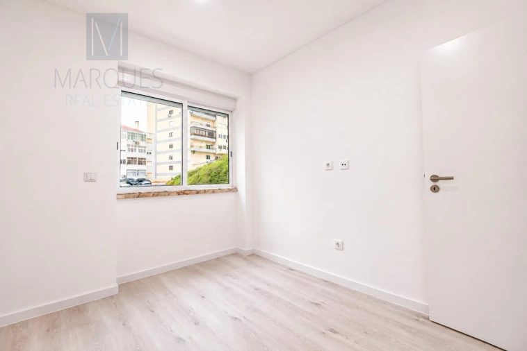 Apartamento T2 para Venda em Almada, Cova da Piedade, Pragal e Cacilhas Foto 11