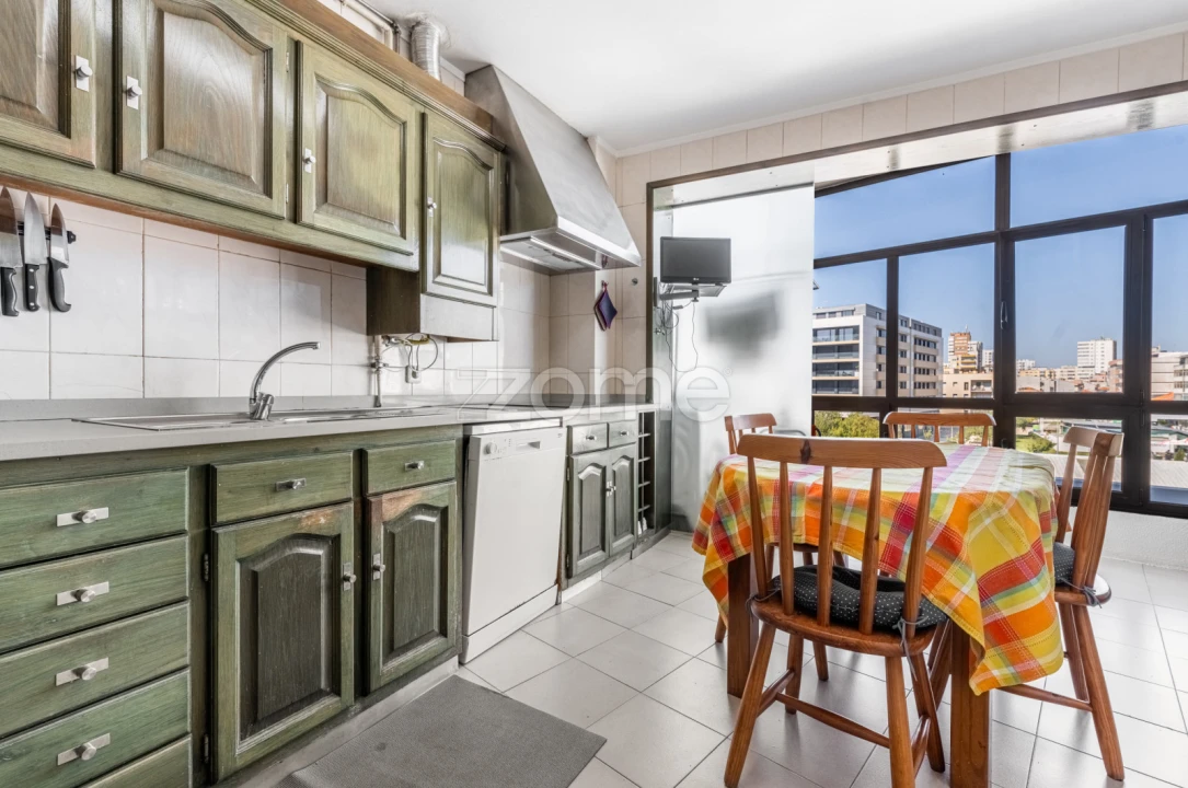 Apartamento T4 para Venda em Póvoa de Varzim, Beiriz e Argivai Foto 9