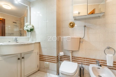 Apartamento T4 para Venda em Póvoa de Varzim, Beiriz e Argivai