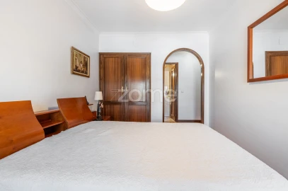 Apartamento T4 para Venda em Póvoa de Varzim, Beiriz e Argivai