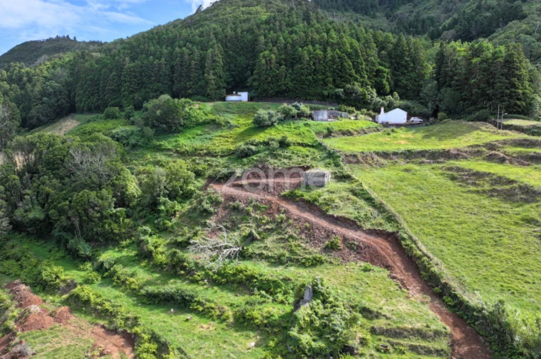 Moradia T1 para Venda em São Pedro Foto 3