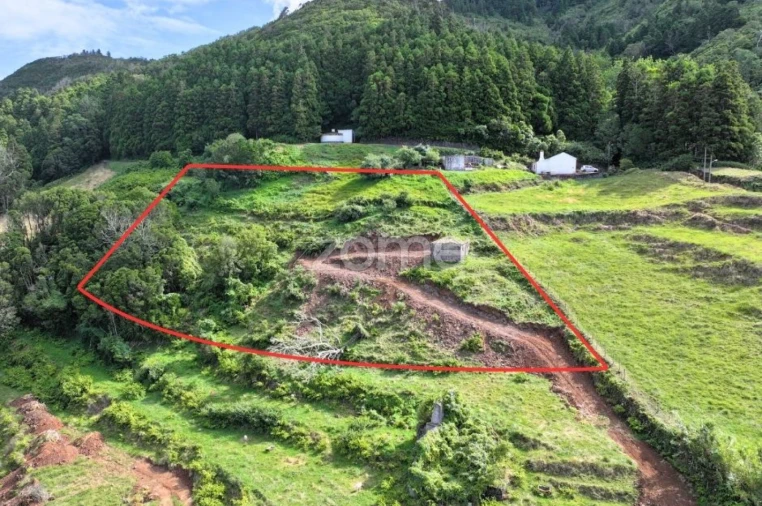 Moradia T1 para Venda em São Pedro Foto 2