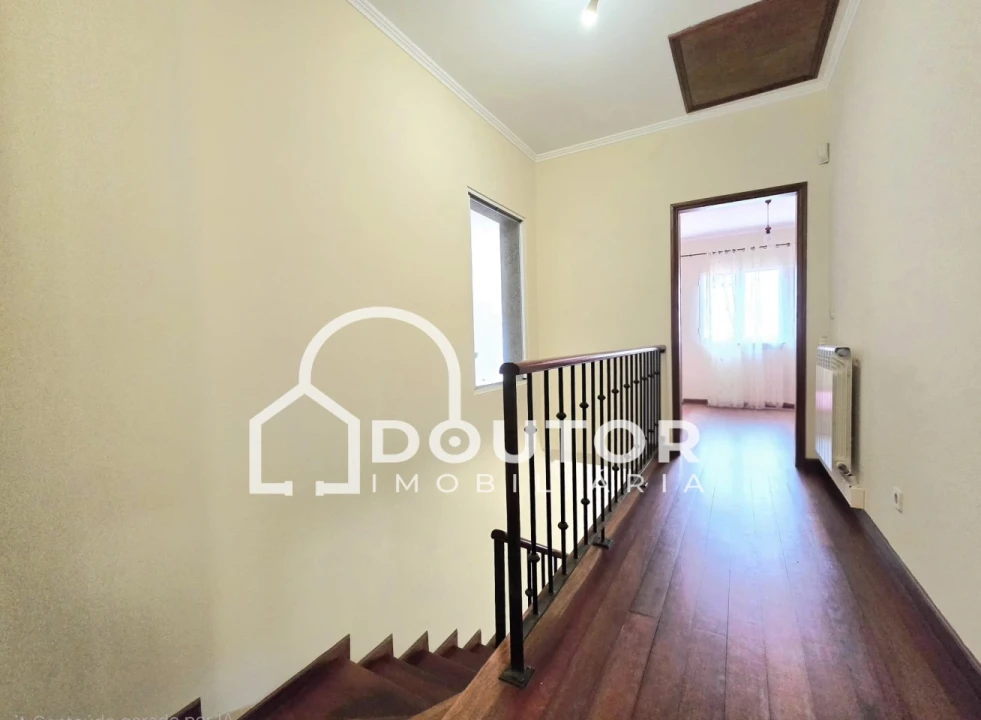 Moradia T3 para Venda em Monte Foto 8