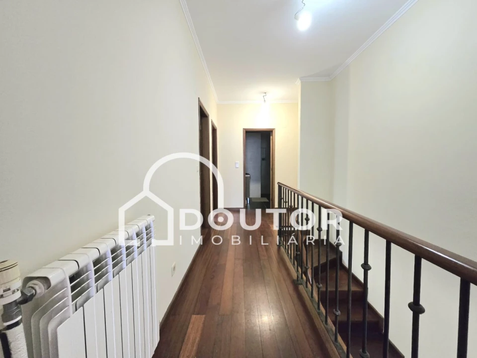 Moradia T3 para Venda em Monte Foto 9