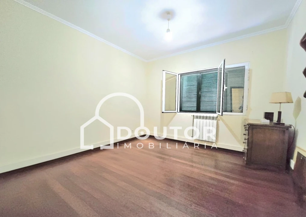 Moradia T3 para Venda em Monte Foto 11