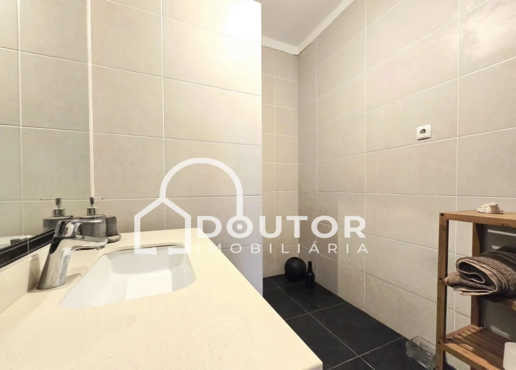 Moradia T3 para Venda em Monte Foto 13