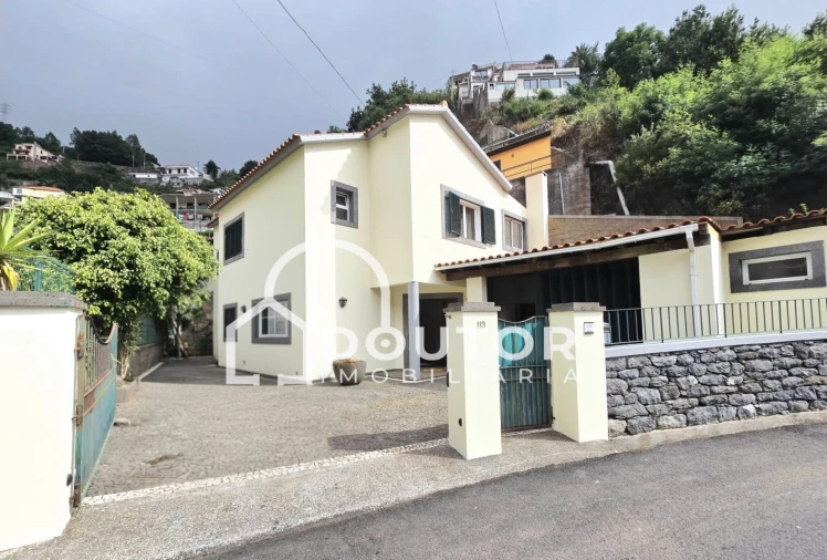 Moradia T3 para Venda em Monte